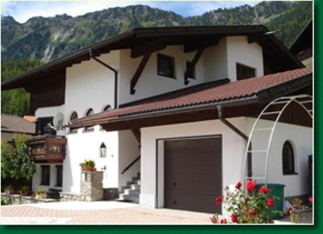Appartementhaus Schoepf Umhausen Luaran gambar